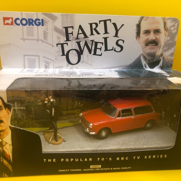 Corgi 00802 Fawlty Towers Austin 1300 + Basil Figure - FARTY TOWELS ...